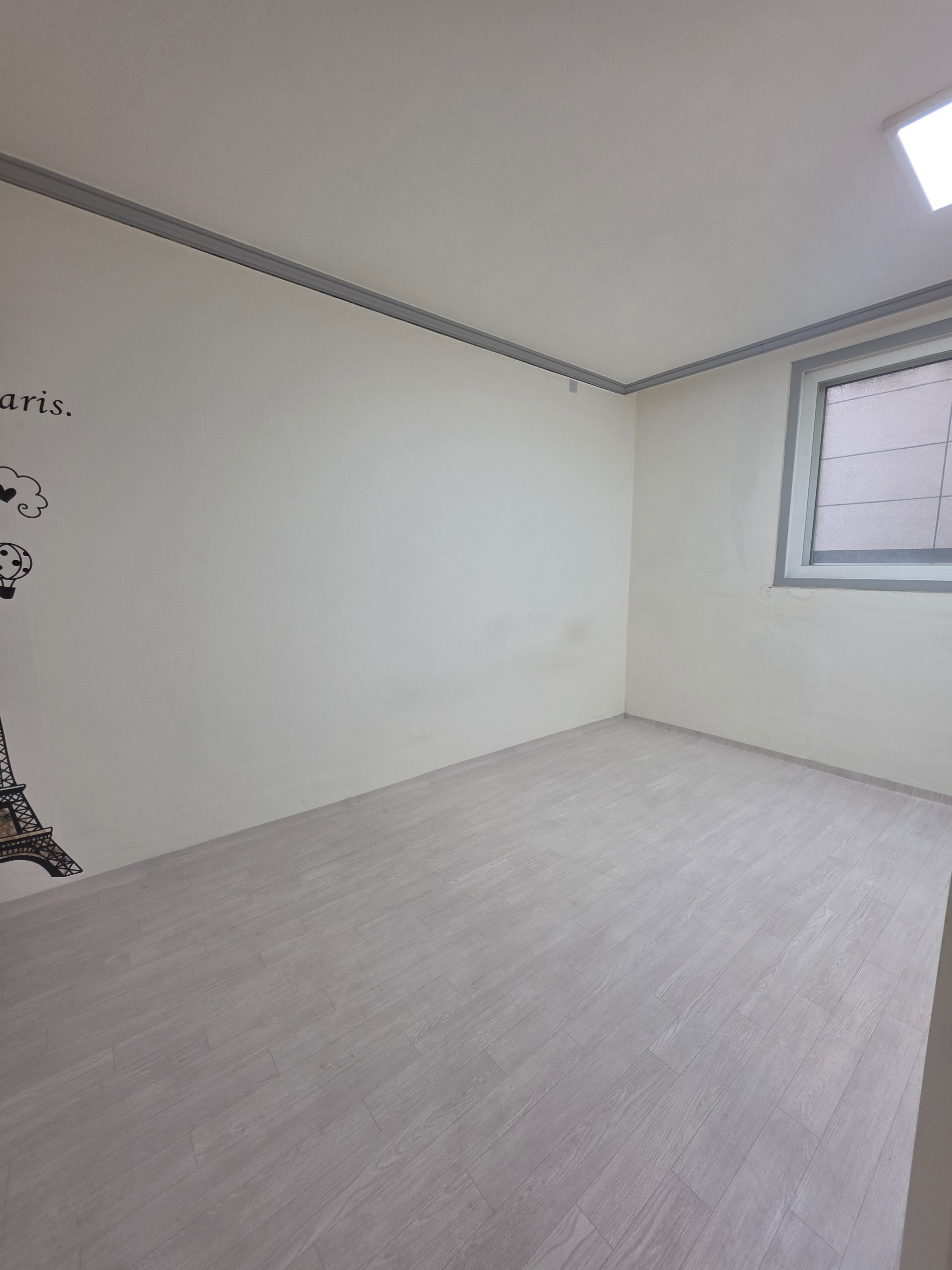 Post image 15