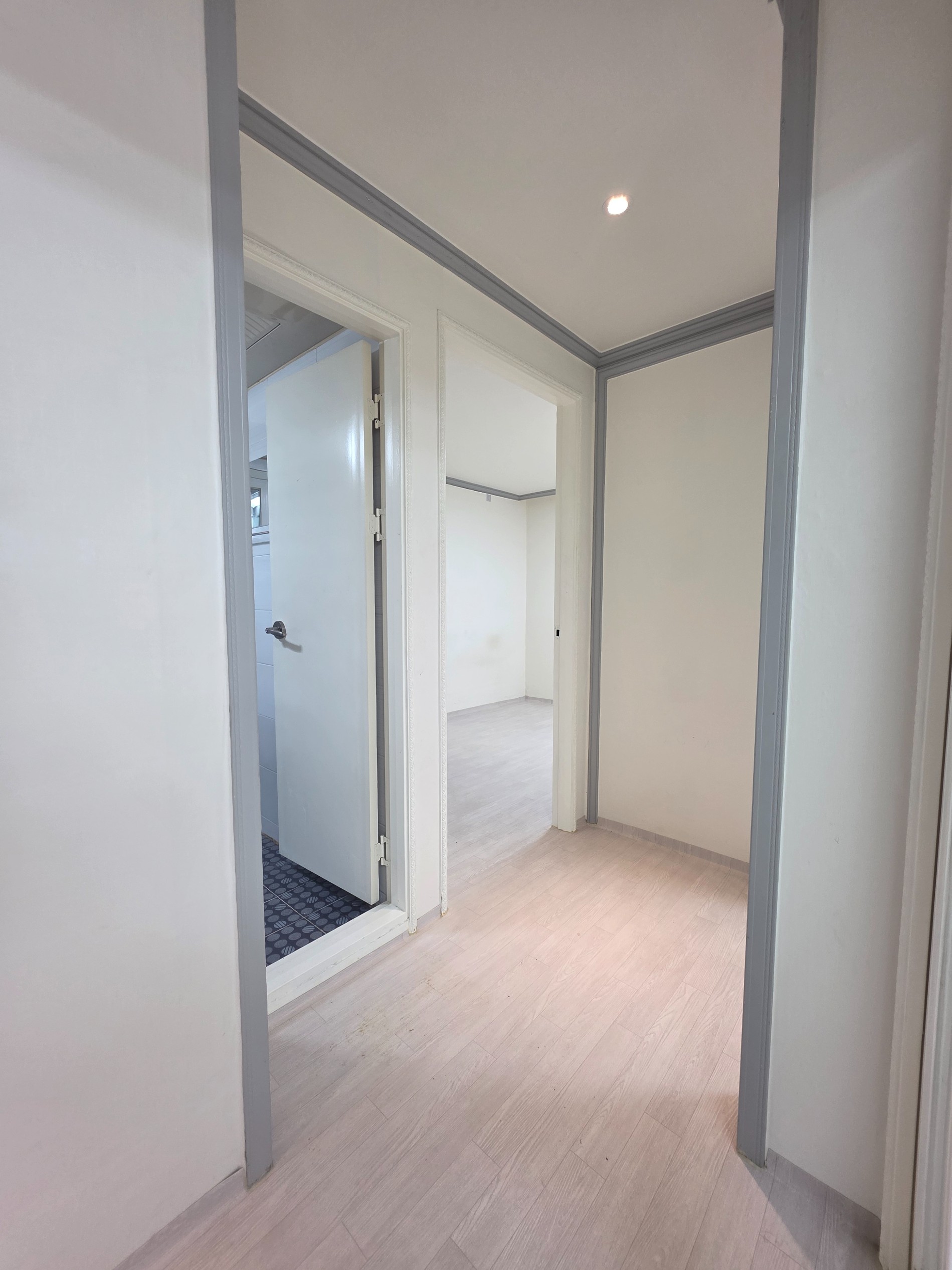 Post image 13