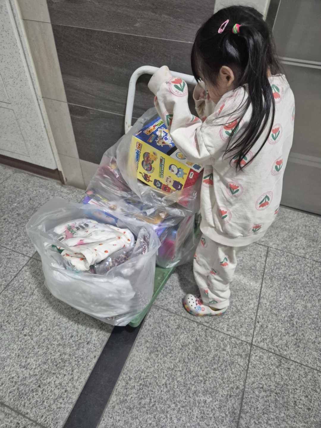 Post image 6