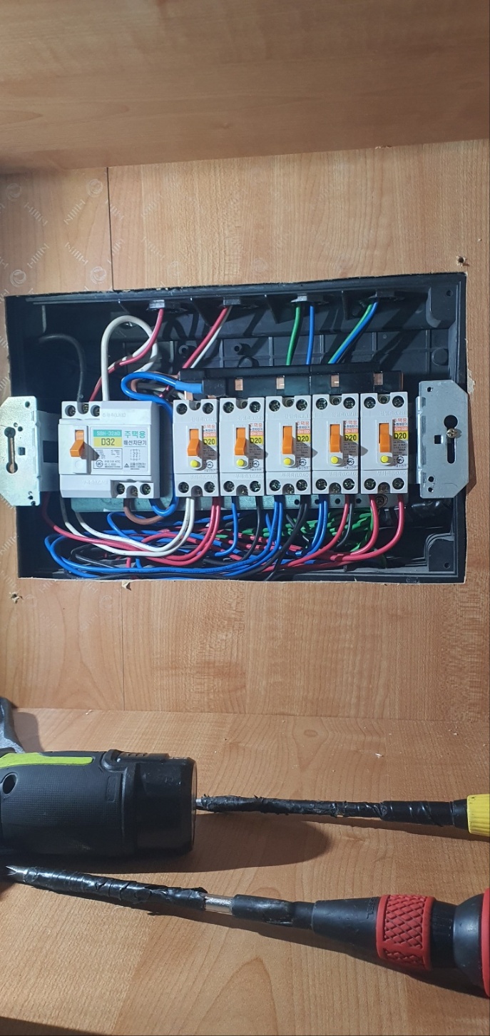 Post image 2