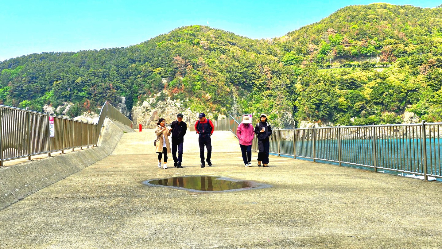 Post image 13