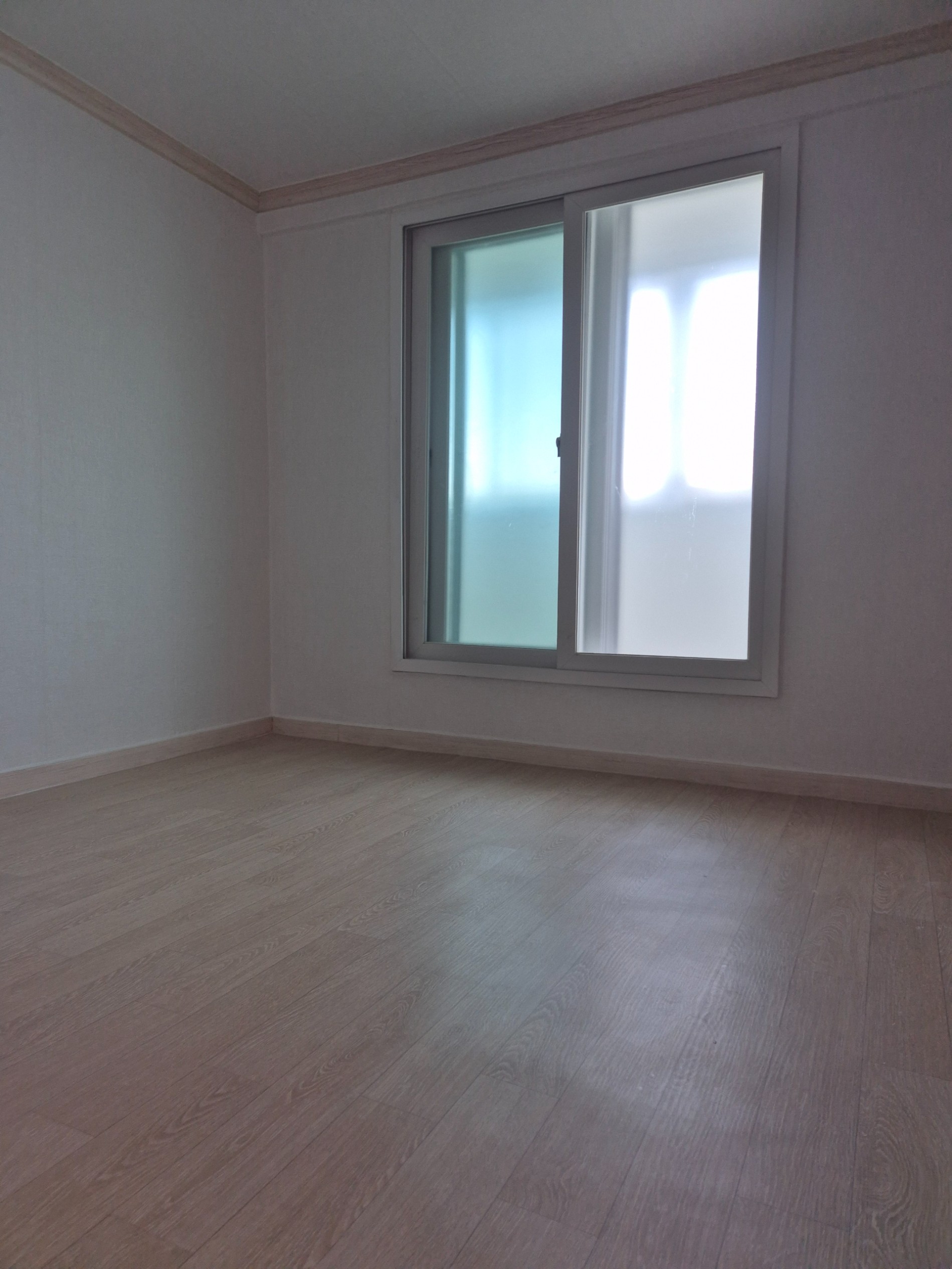 Post image 12