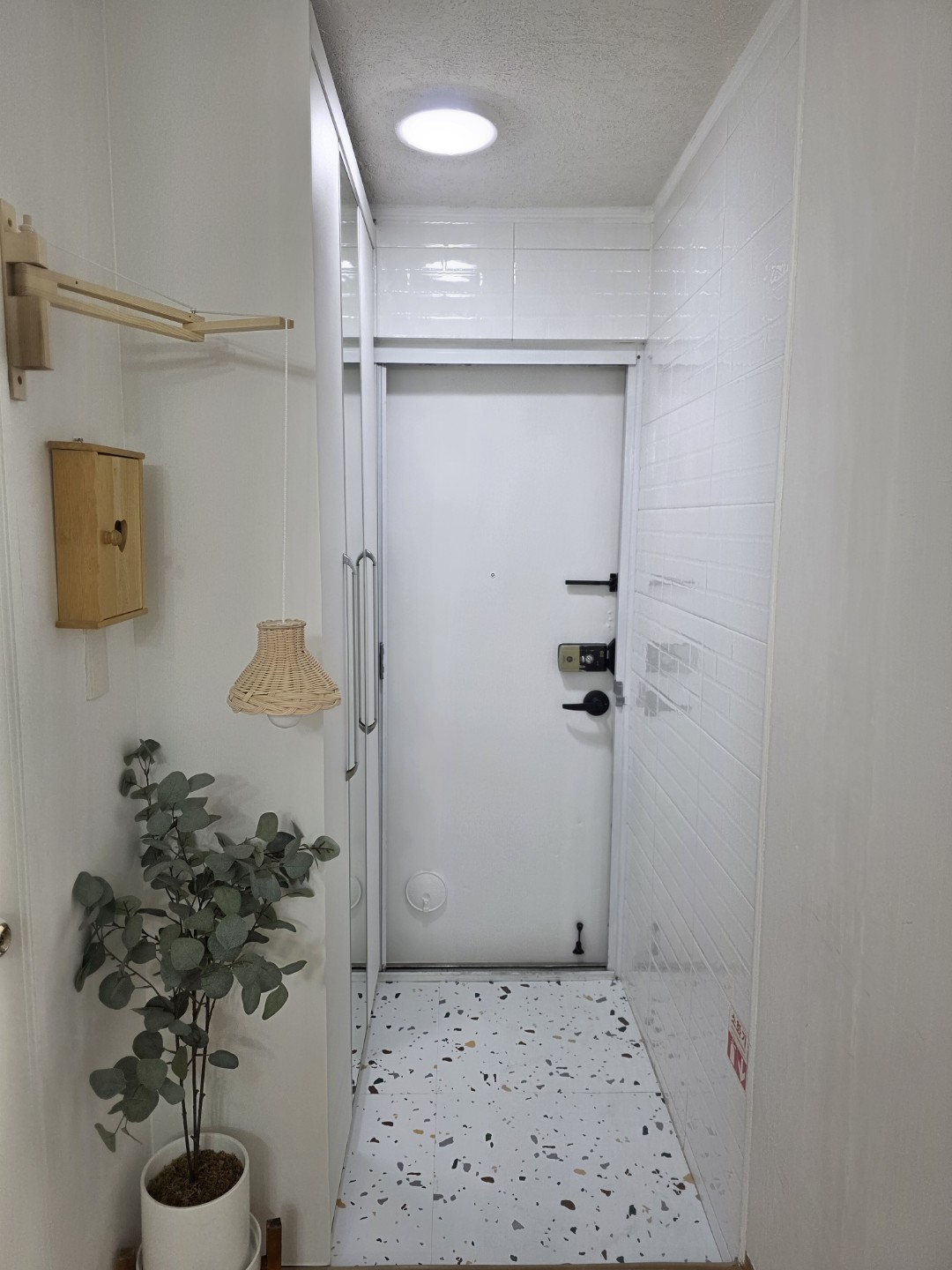 Post image 3