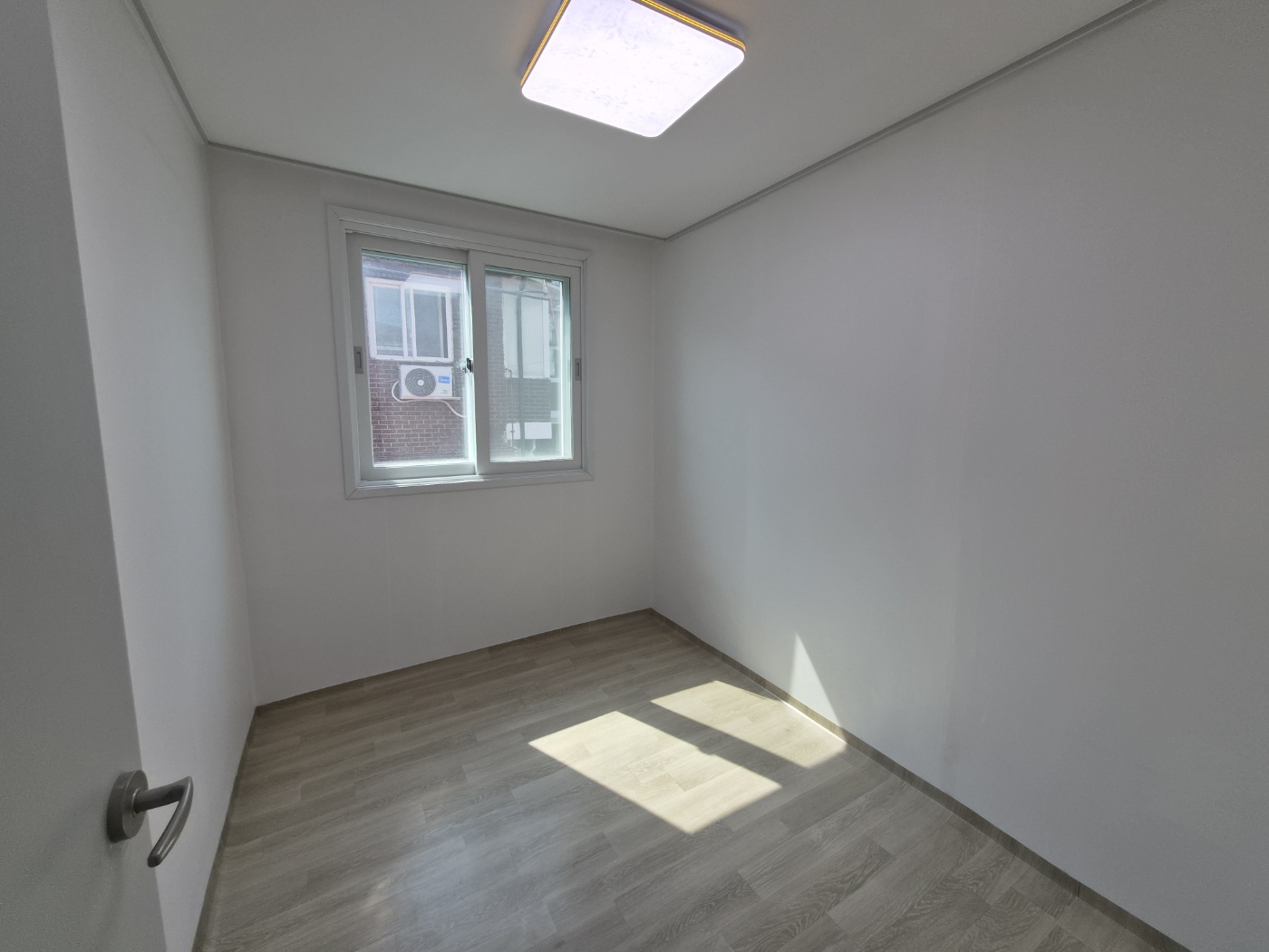 Post image 15
