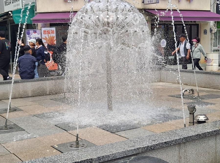 Post image 7
