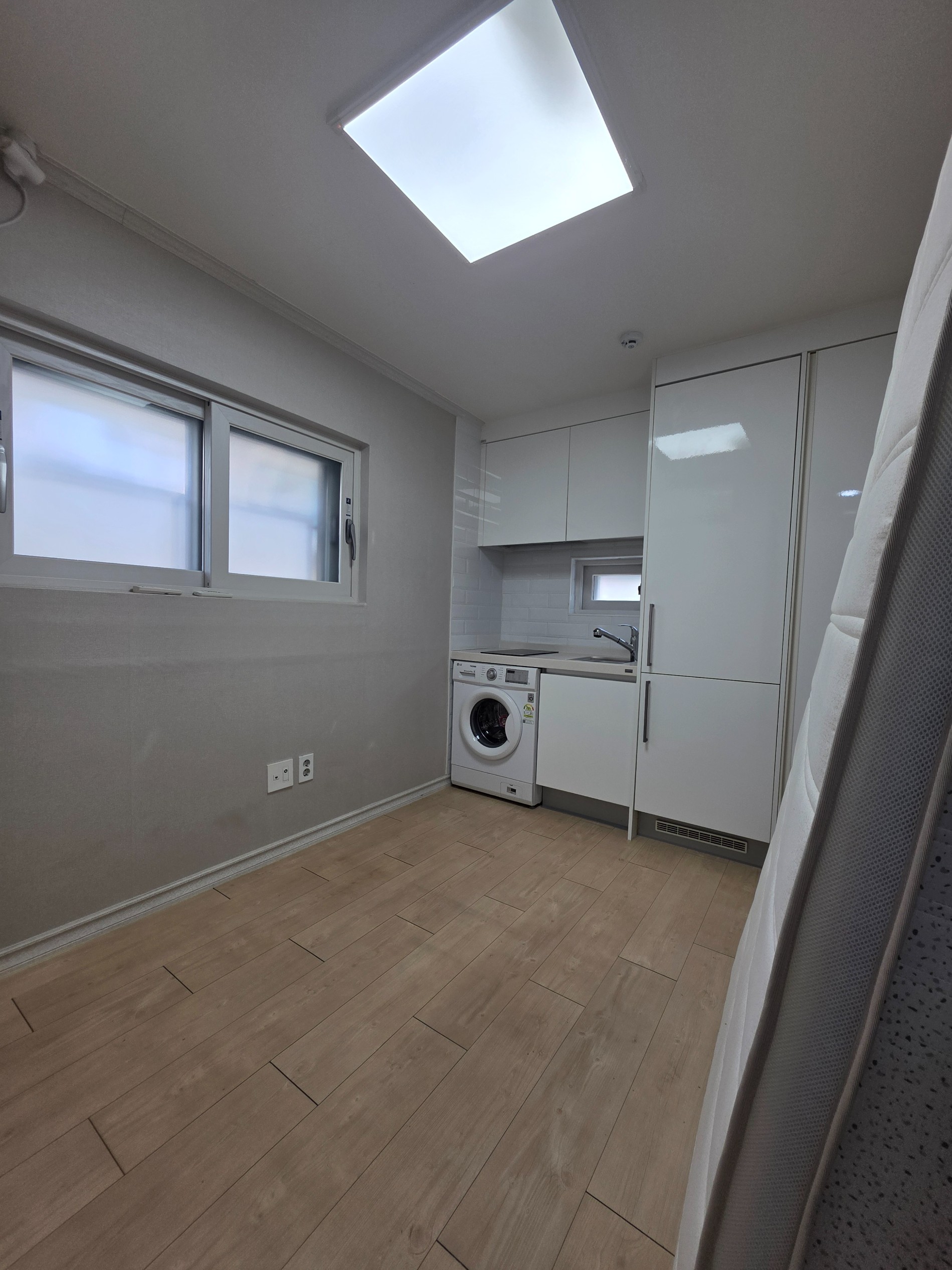 Post image 8