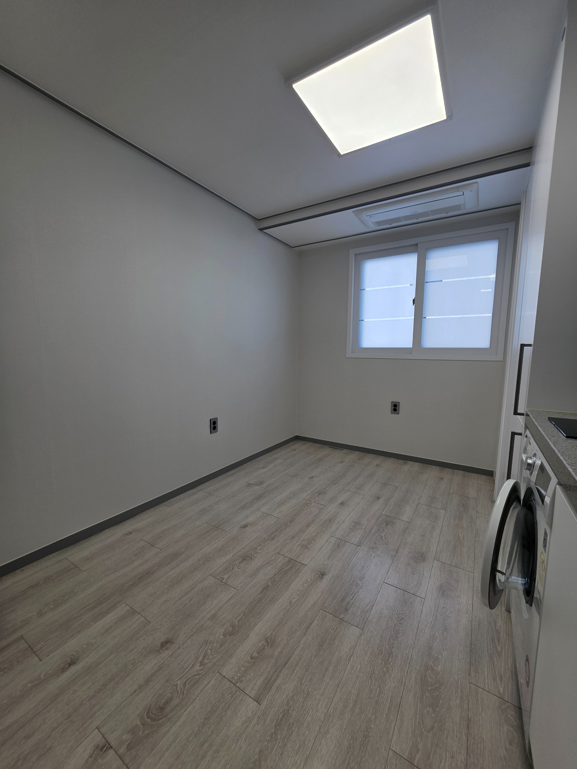 Post image 9