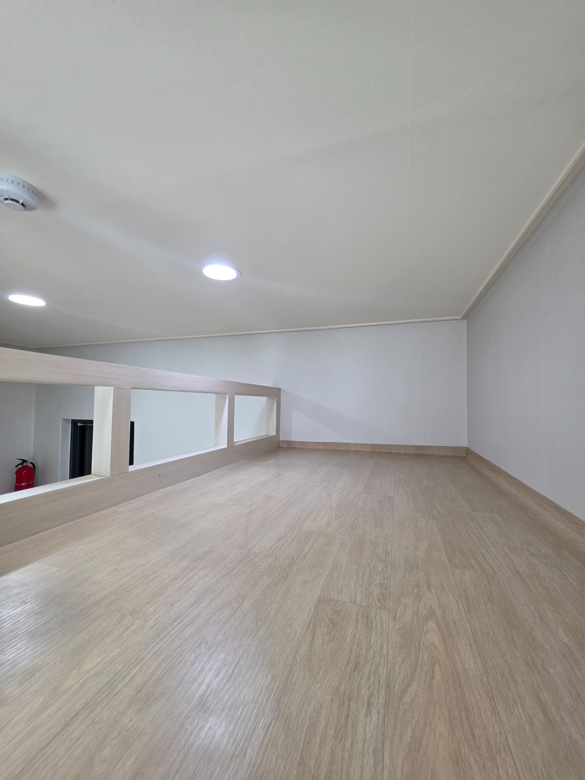 Post image 9