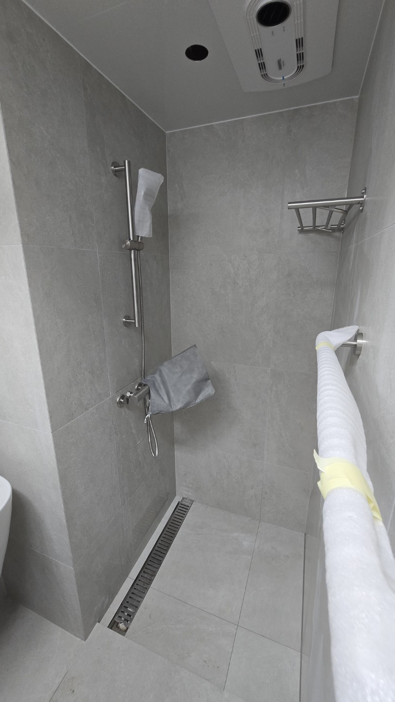 Post image 4