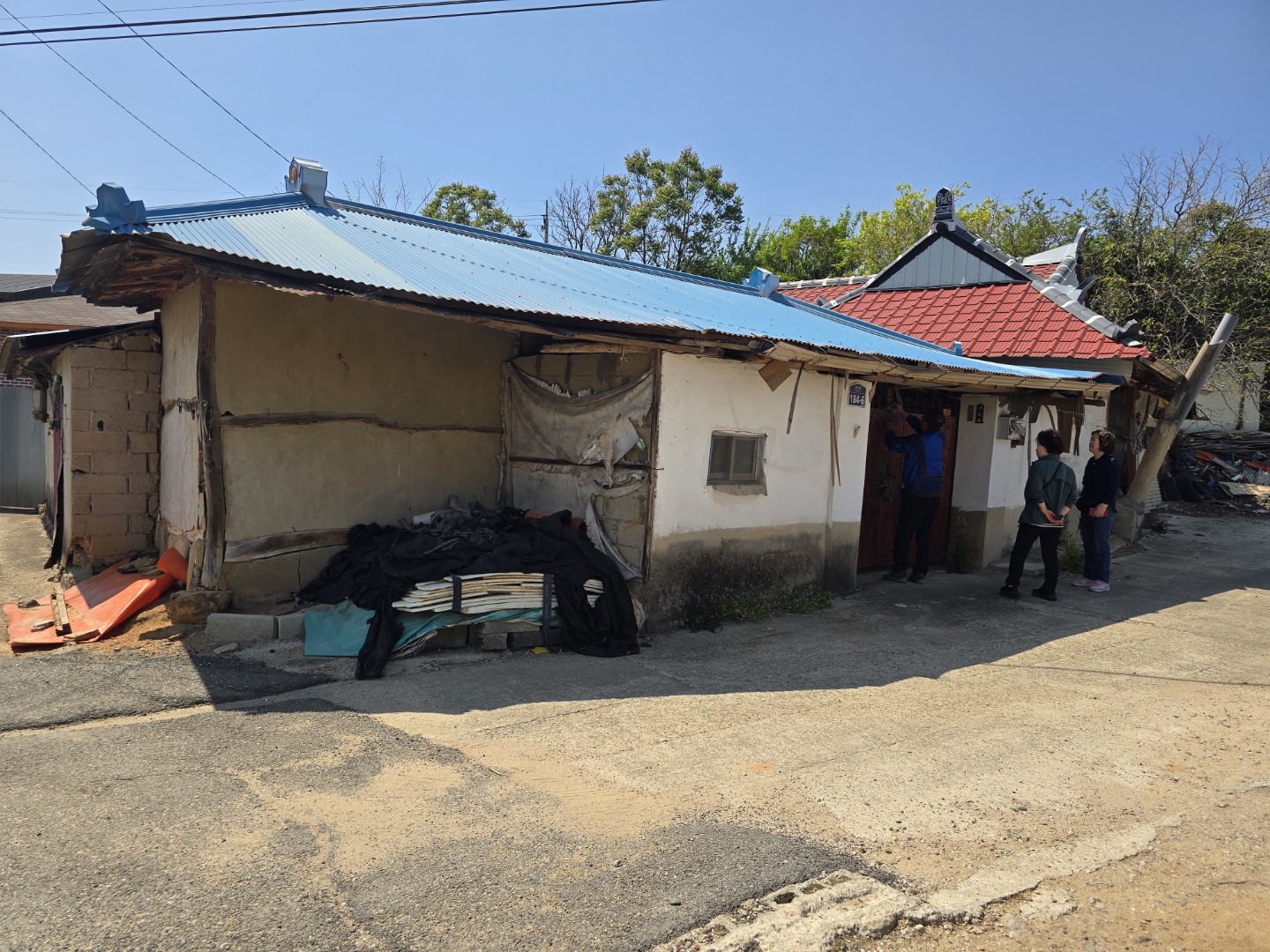 Post image 1