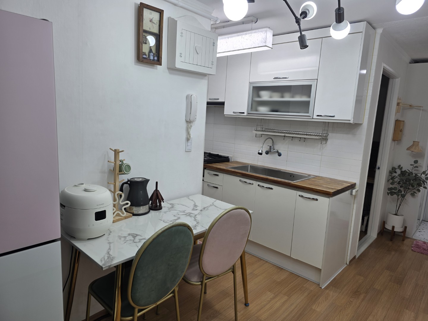 Post image 12