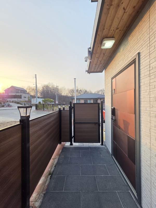 Post image 16