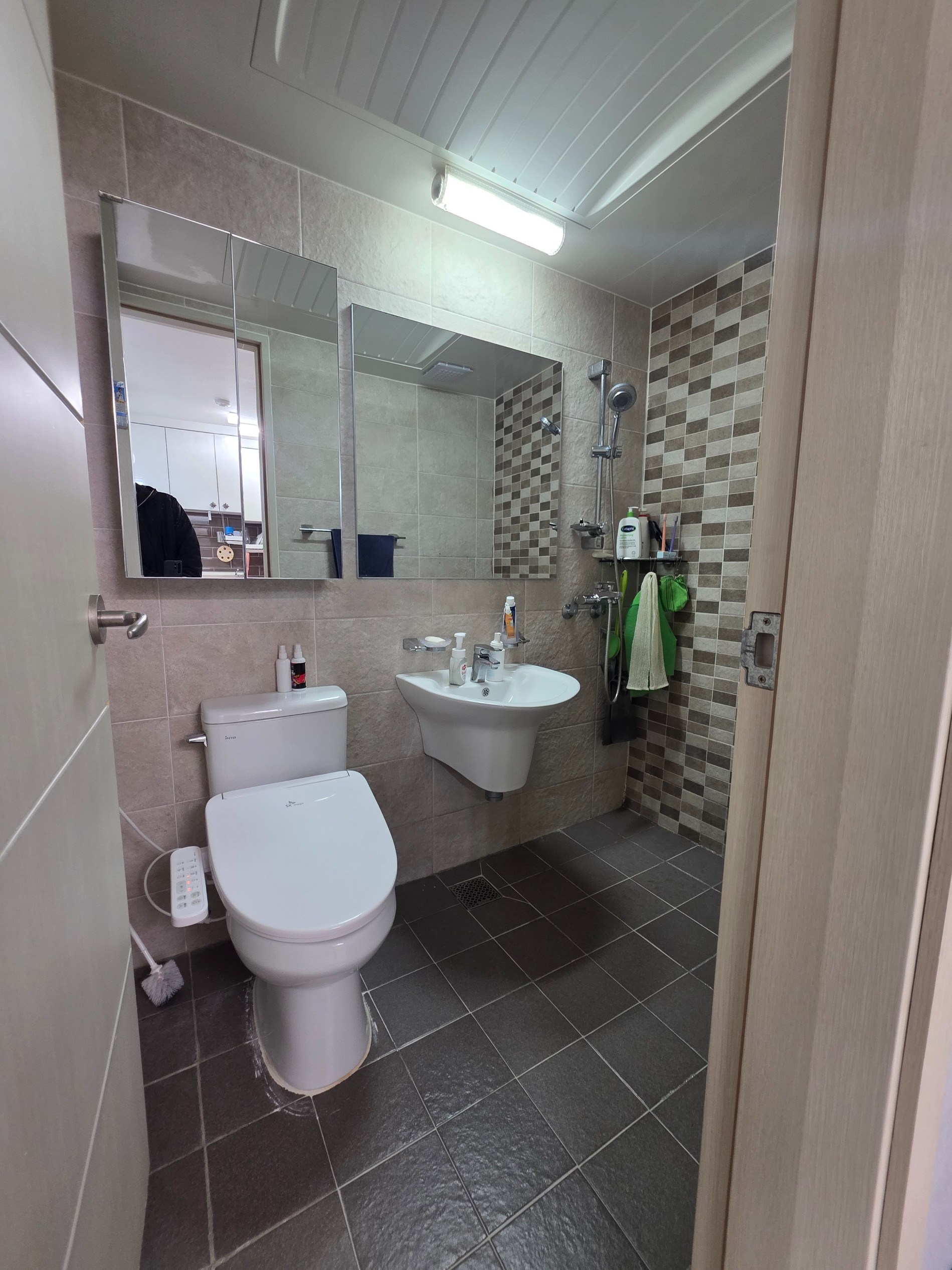 Post image 15