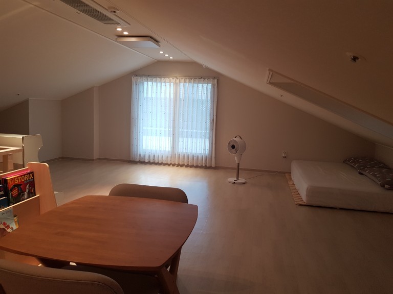 Post image 10