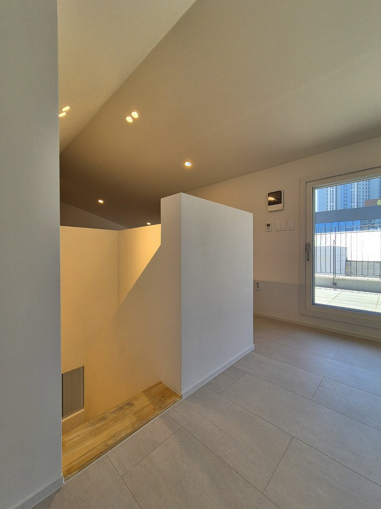 Post image 25