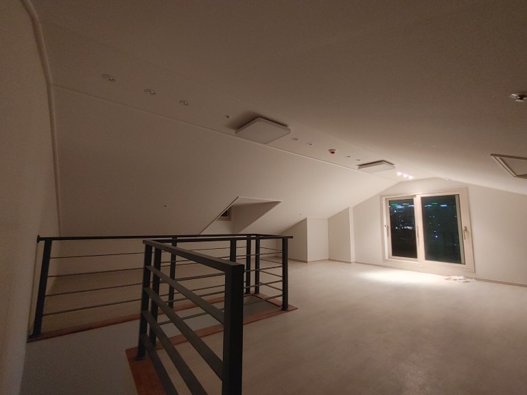 Post image 9