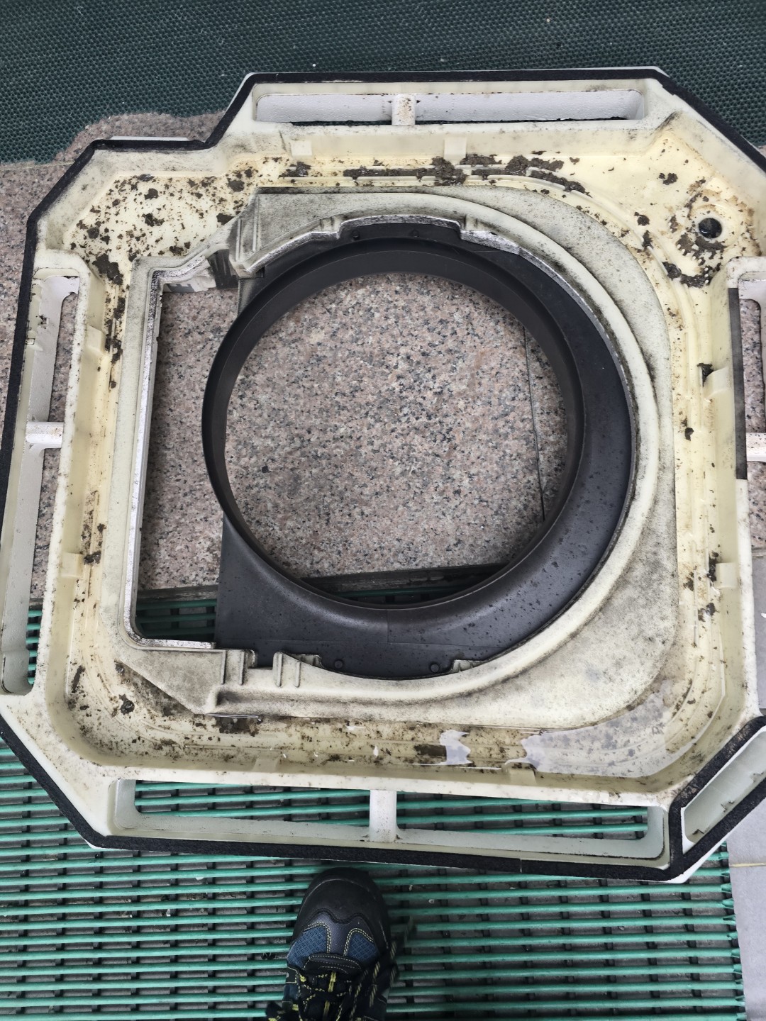 Post image 4
