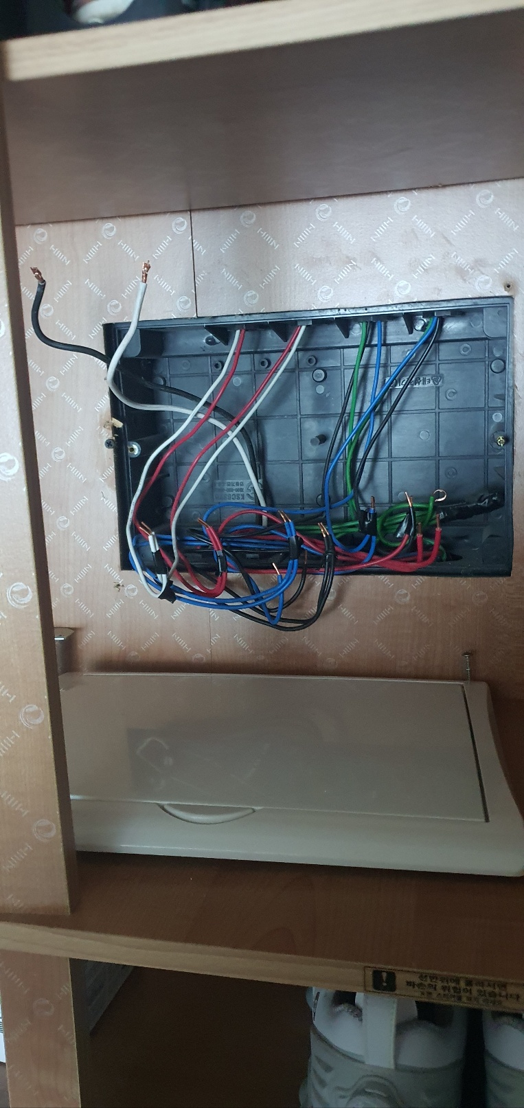 Post image 3