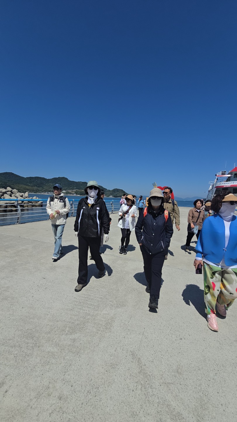 Post image 12