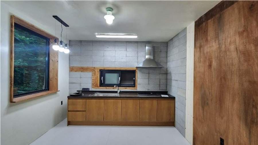 Post image 19