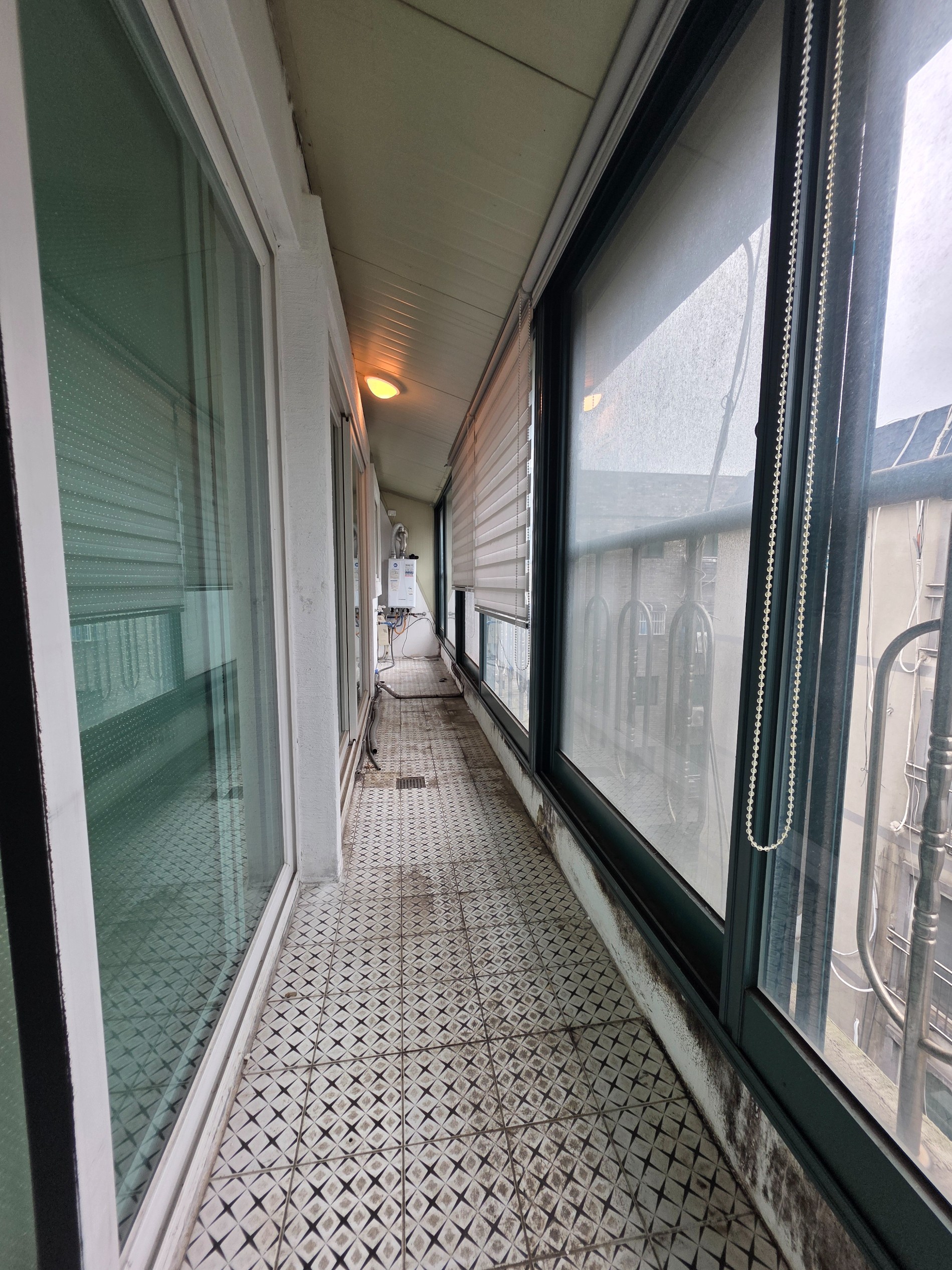 Post image 14