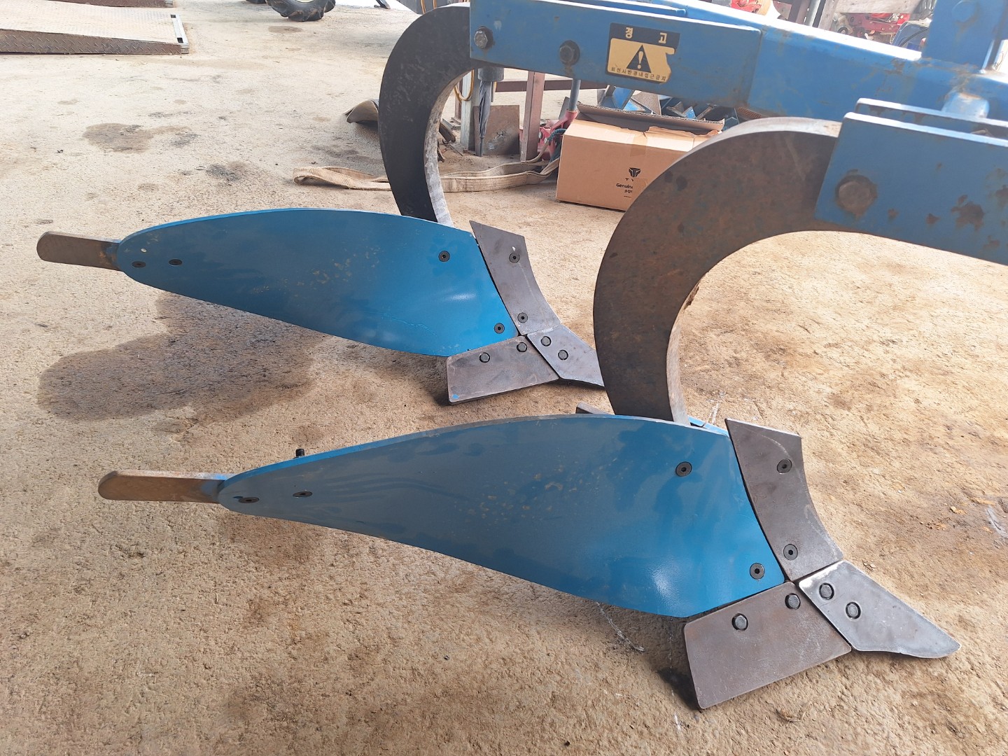 Post image 6