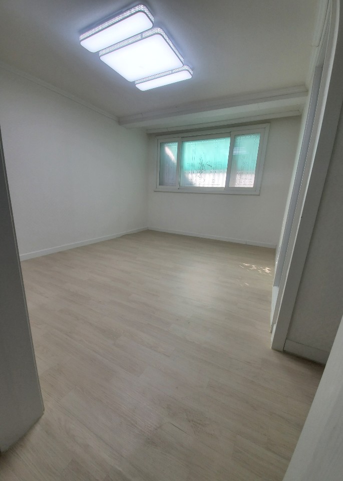 Post image 9