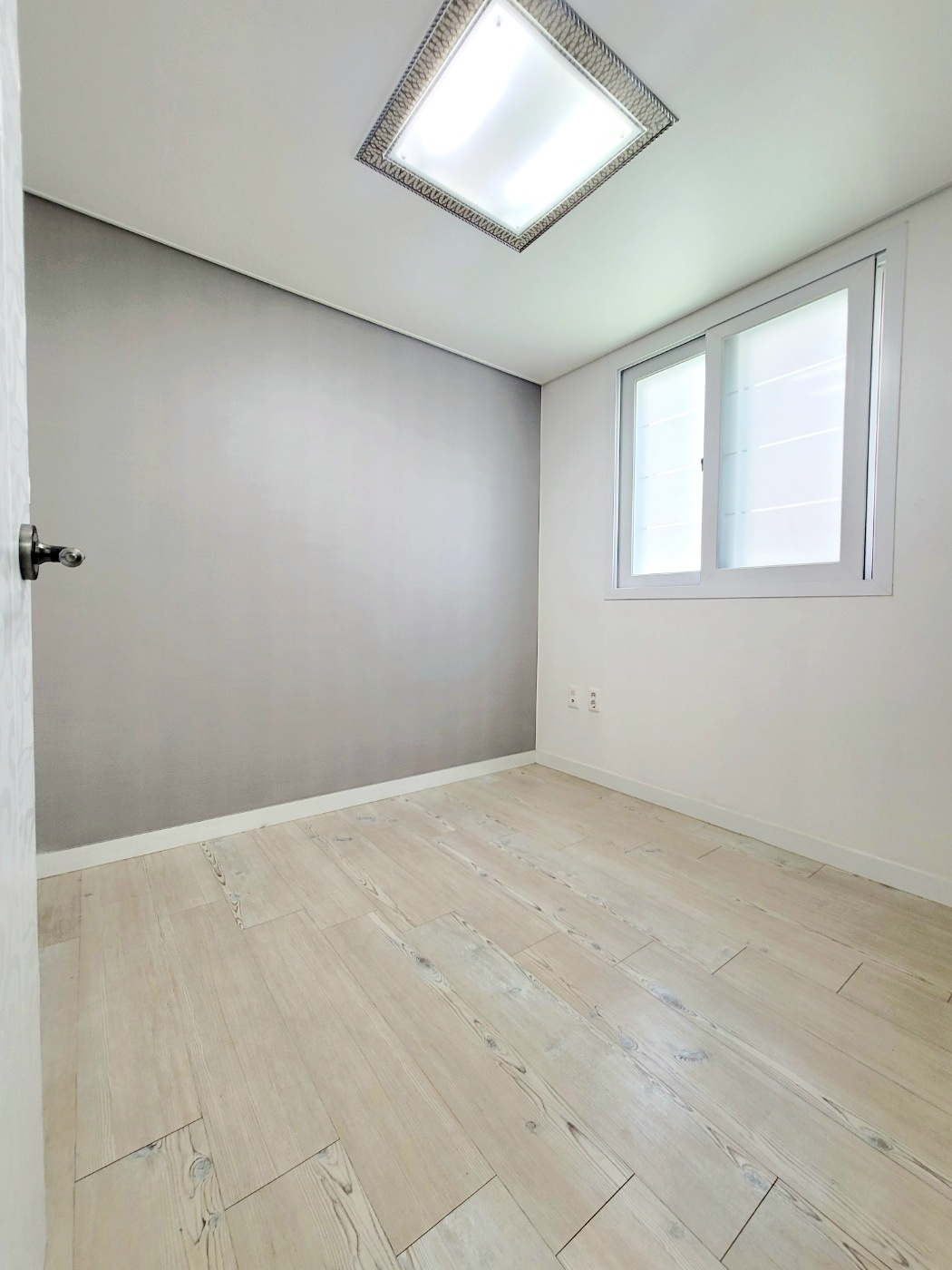 Post image 13