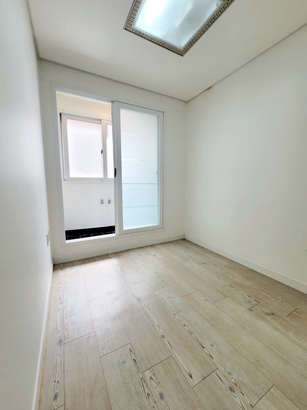 Post image 14