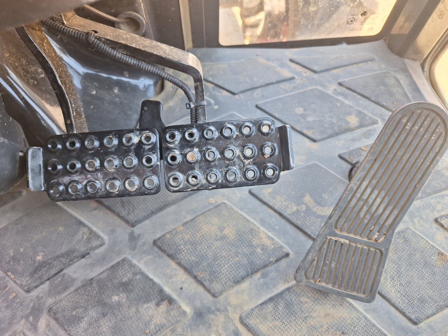 Post image 11