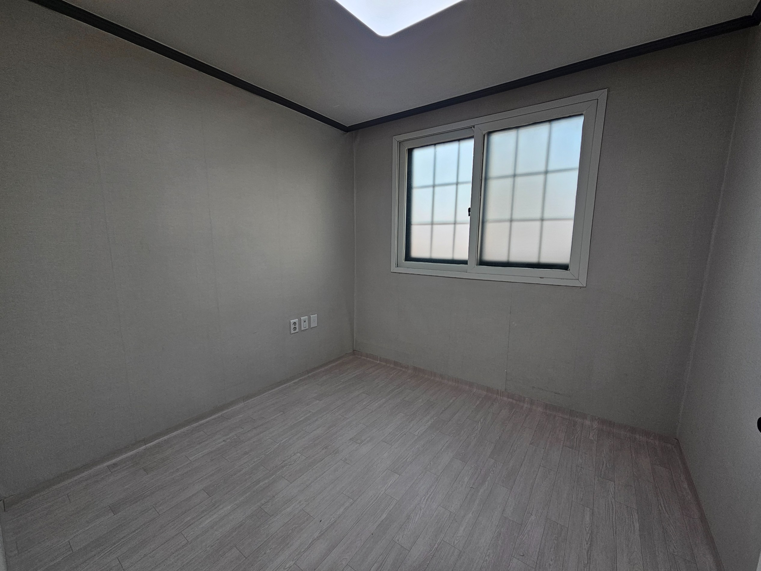 Post image 18