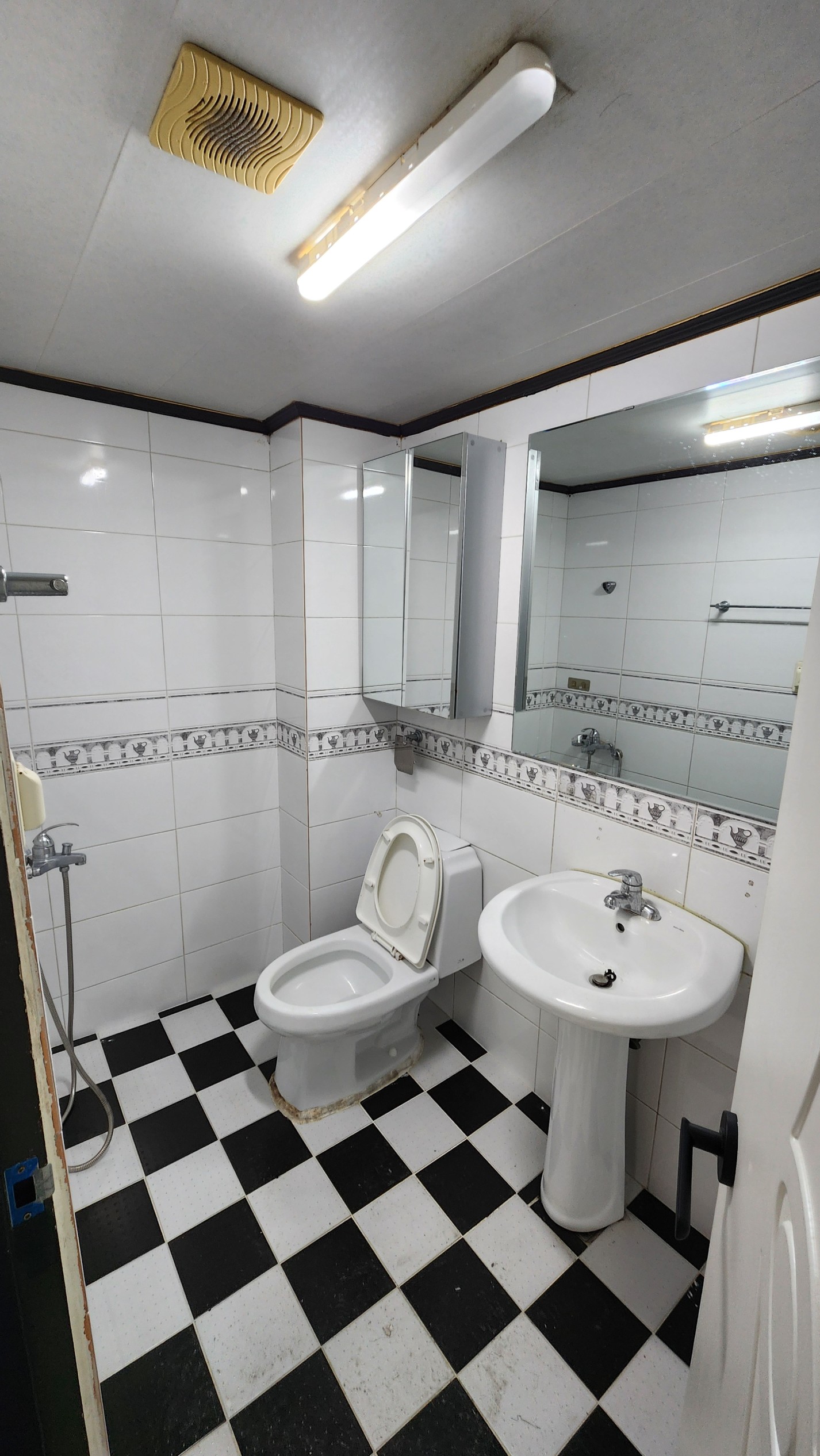 Post image 13