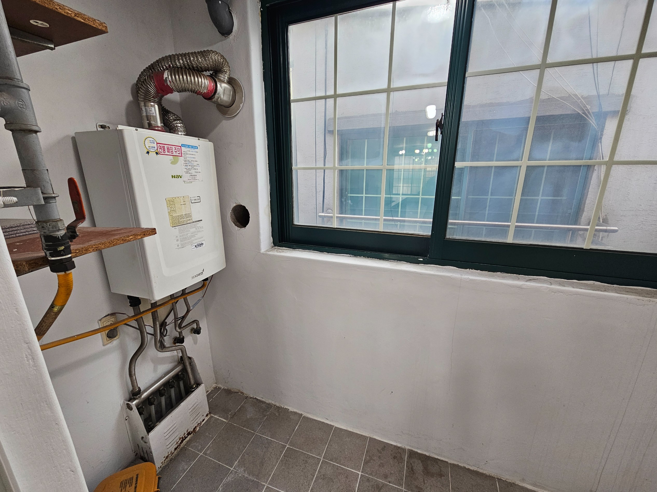 Post image 16