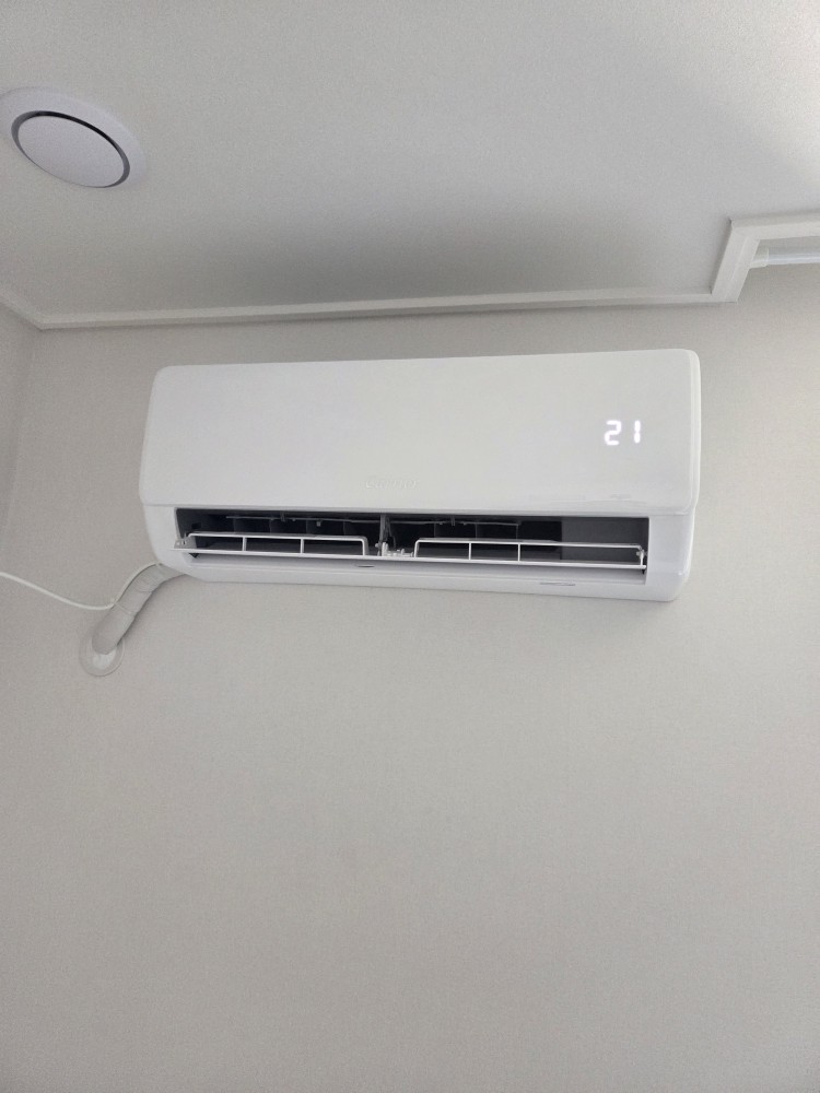 Post image 1