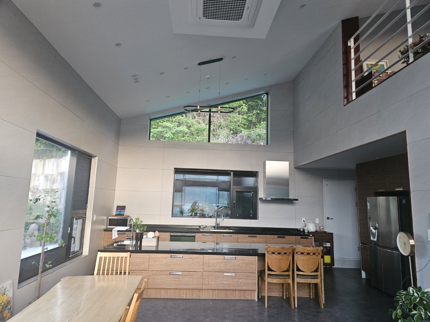 Post image 15