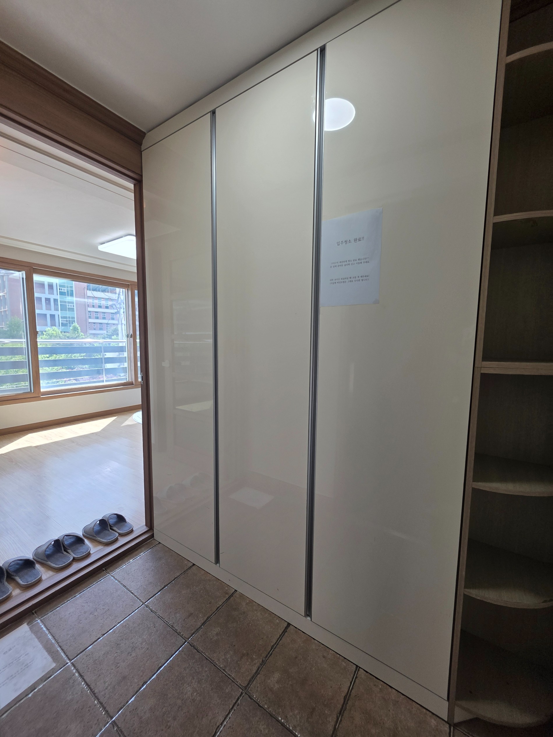 Post image 18