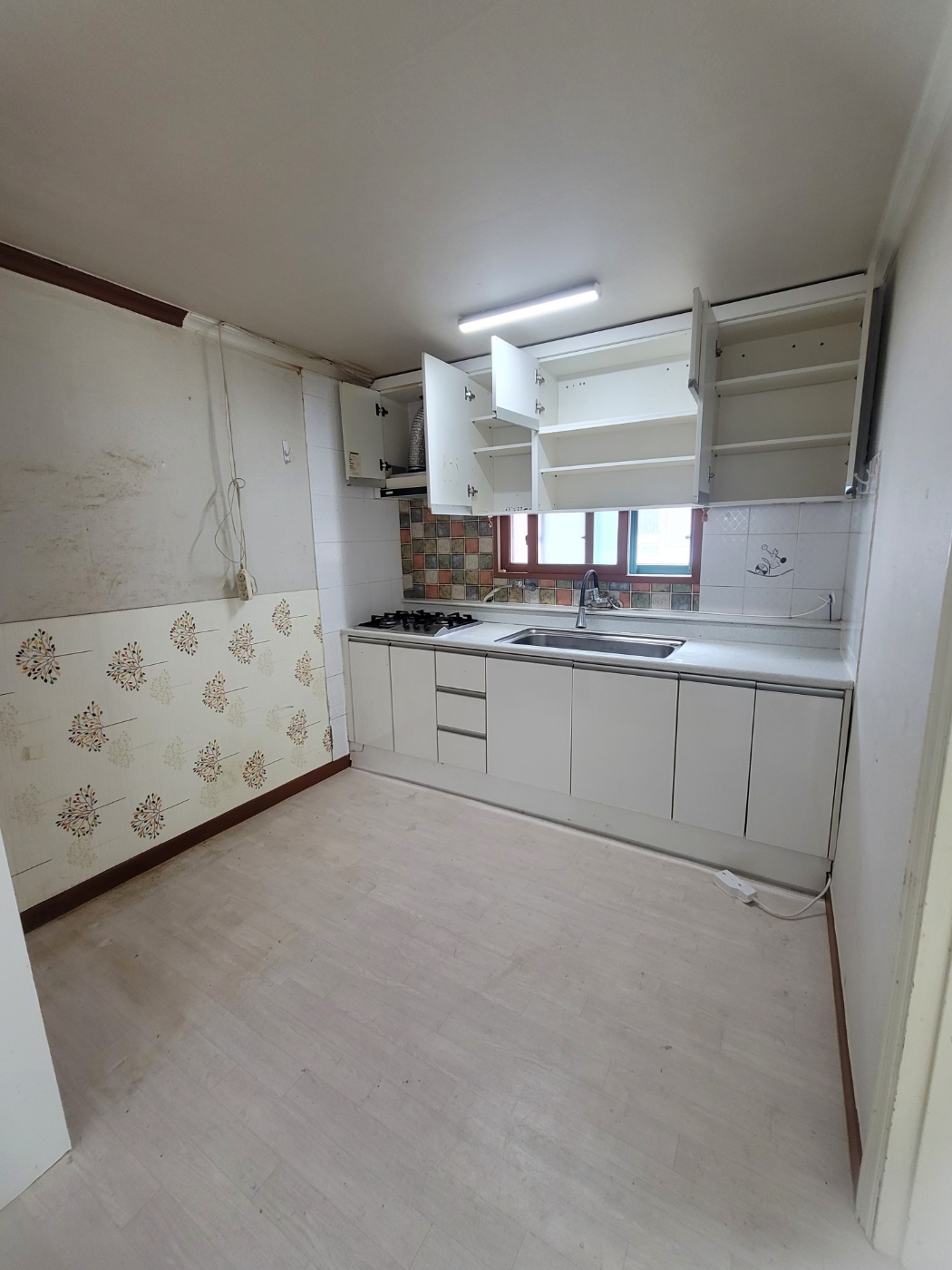 Post image 9