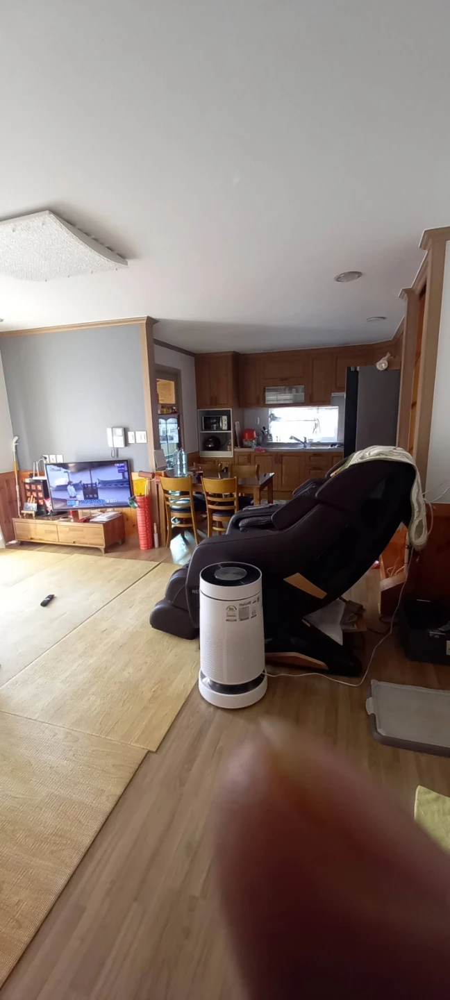 Post image 15