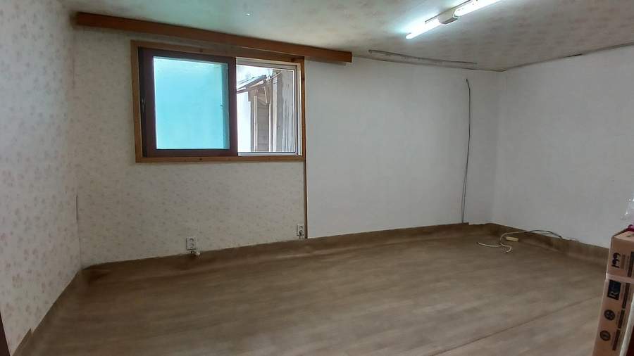 Post image 13
