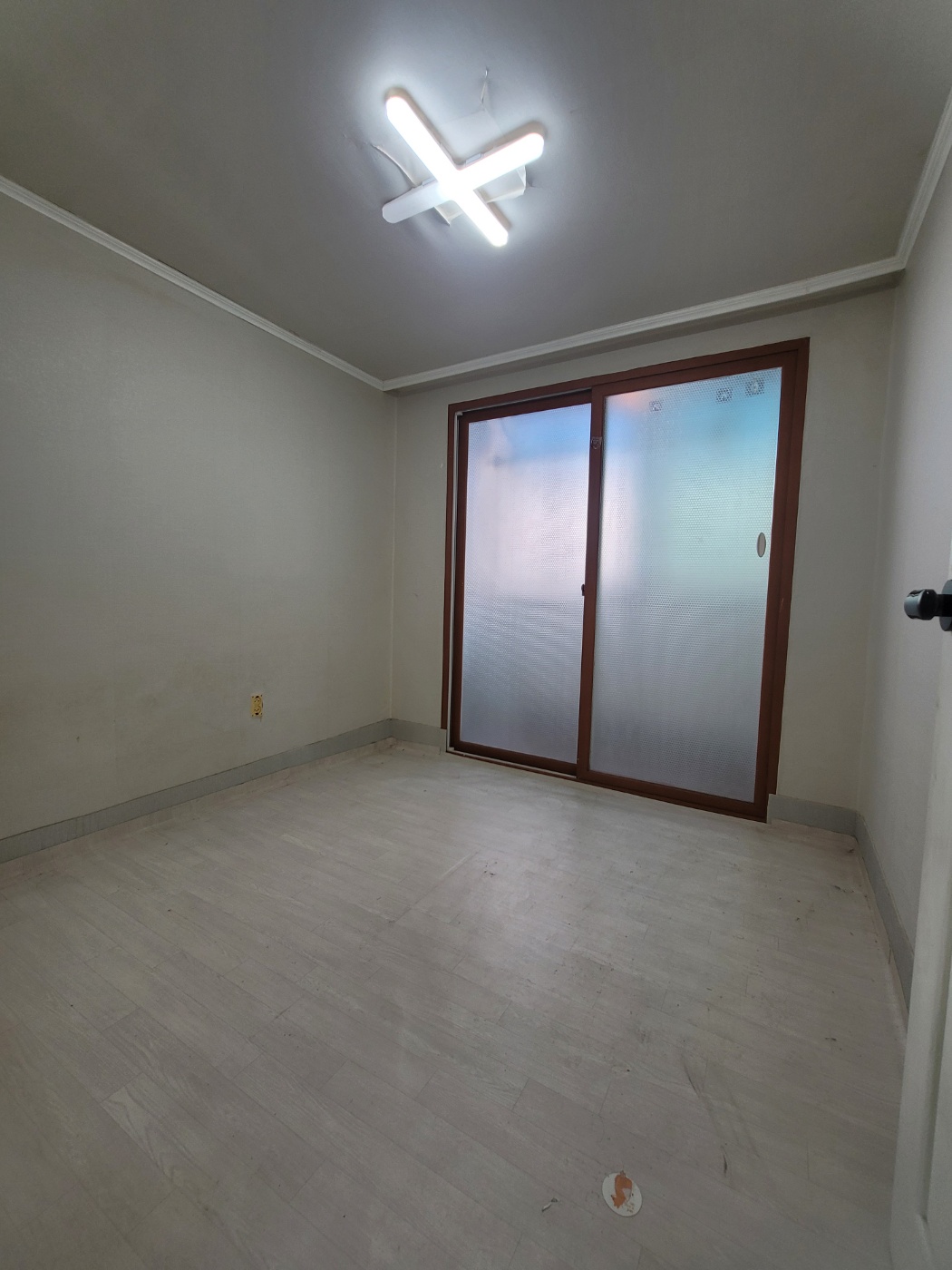 Post image 13