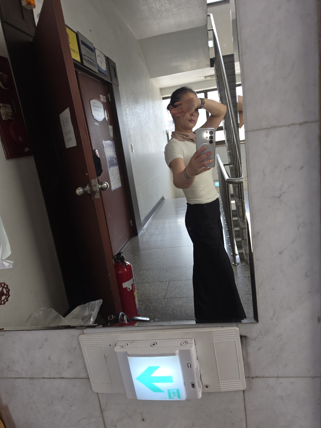 Post image 1