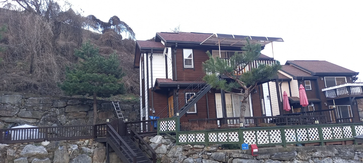 Post image 11