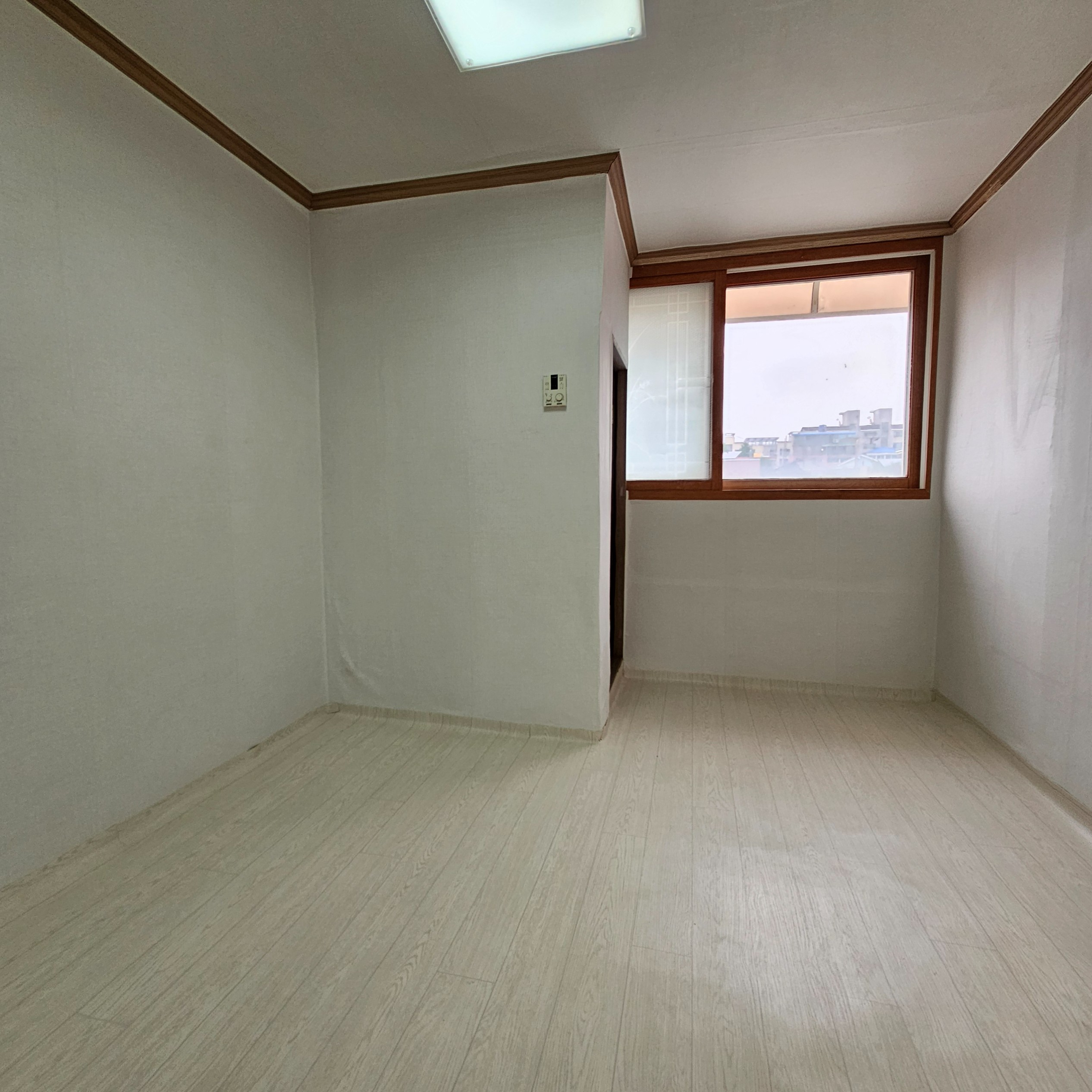 Post image 11