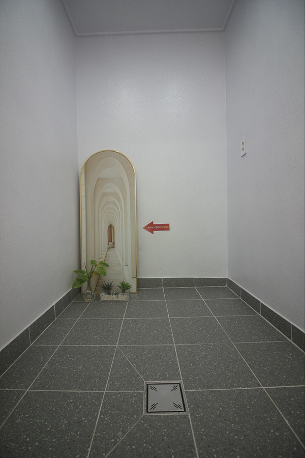 Post image 32
