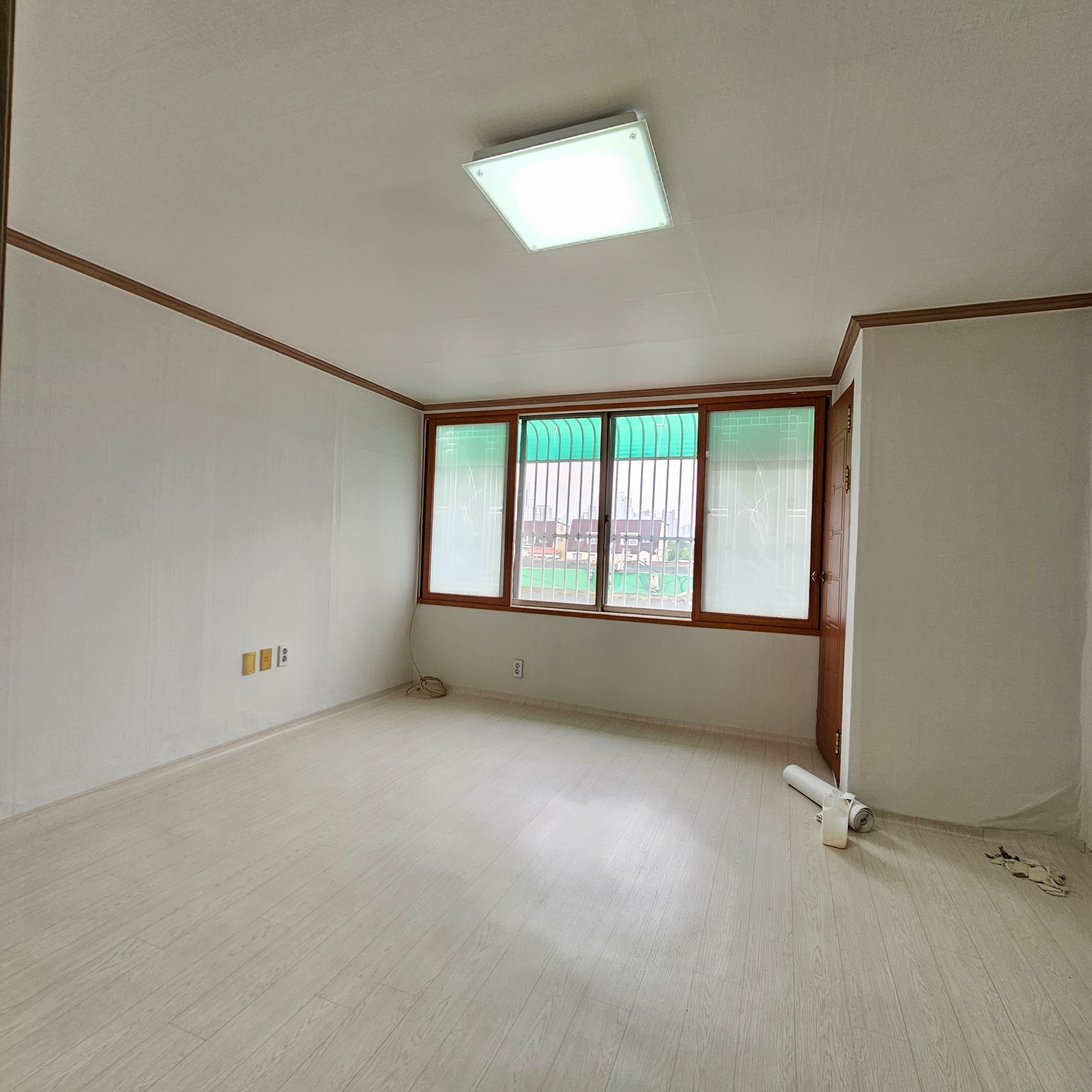 Post image 10