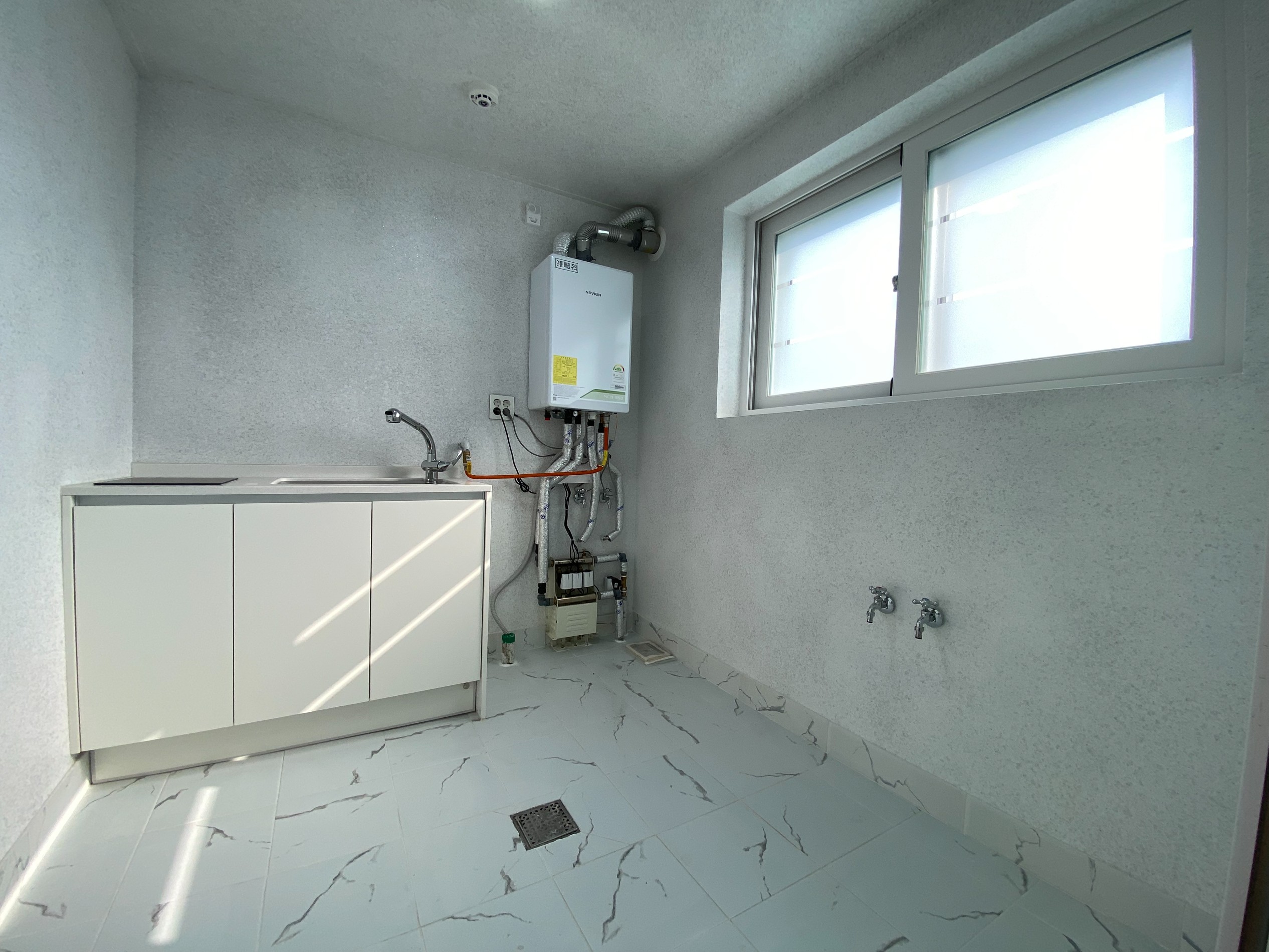 Post image 38