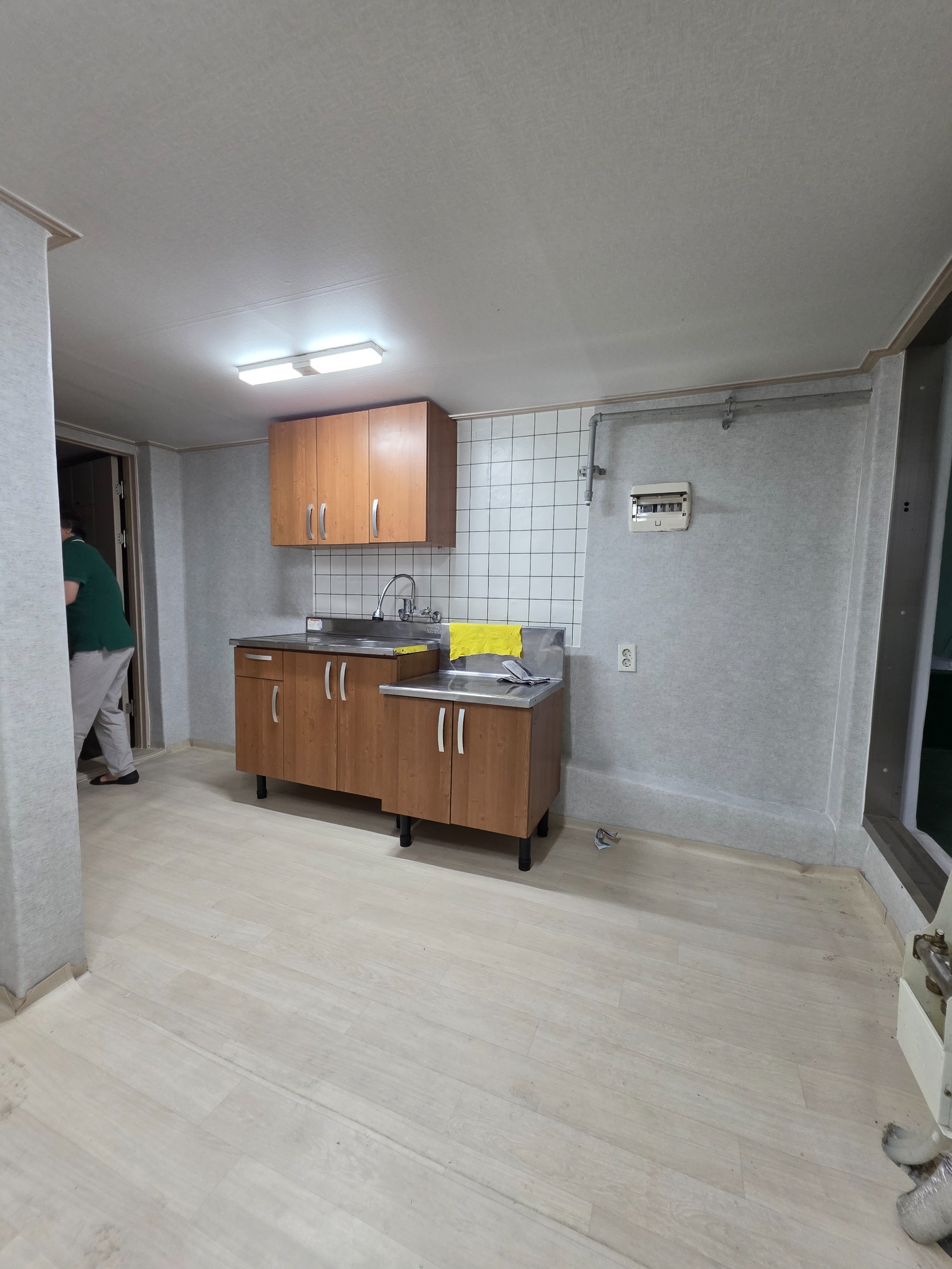 Post image 7