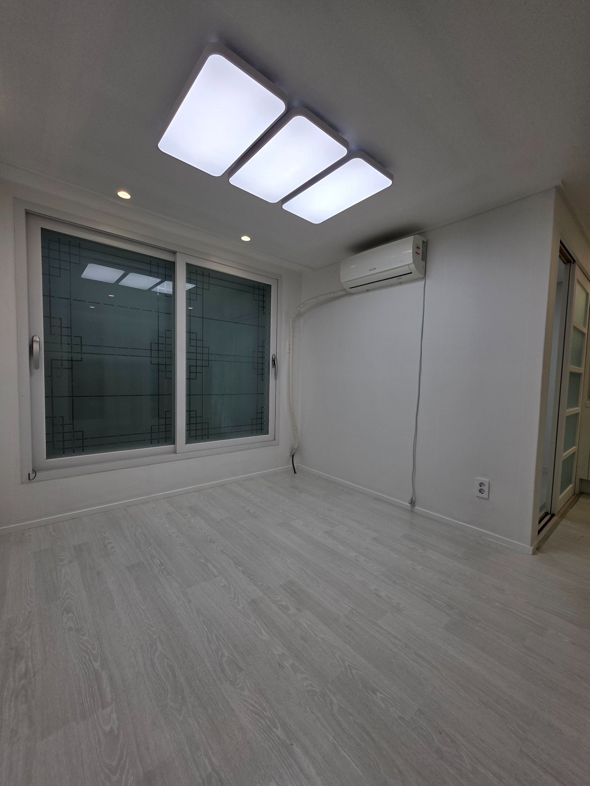 Post image 9