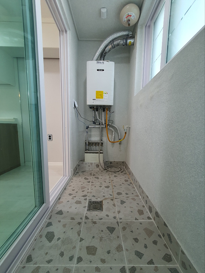 Post image 29