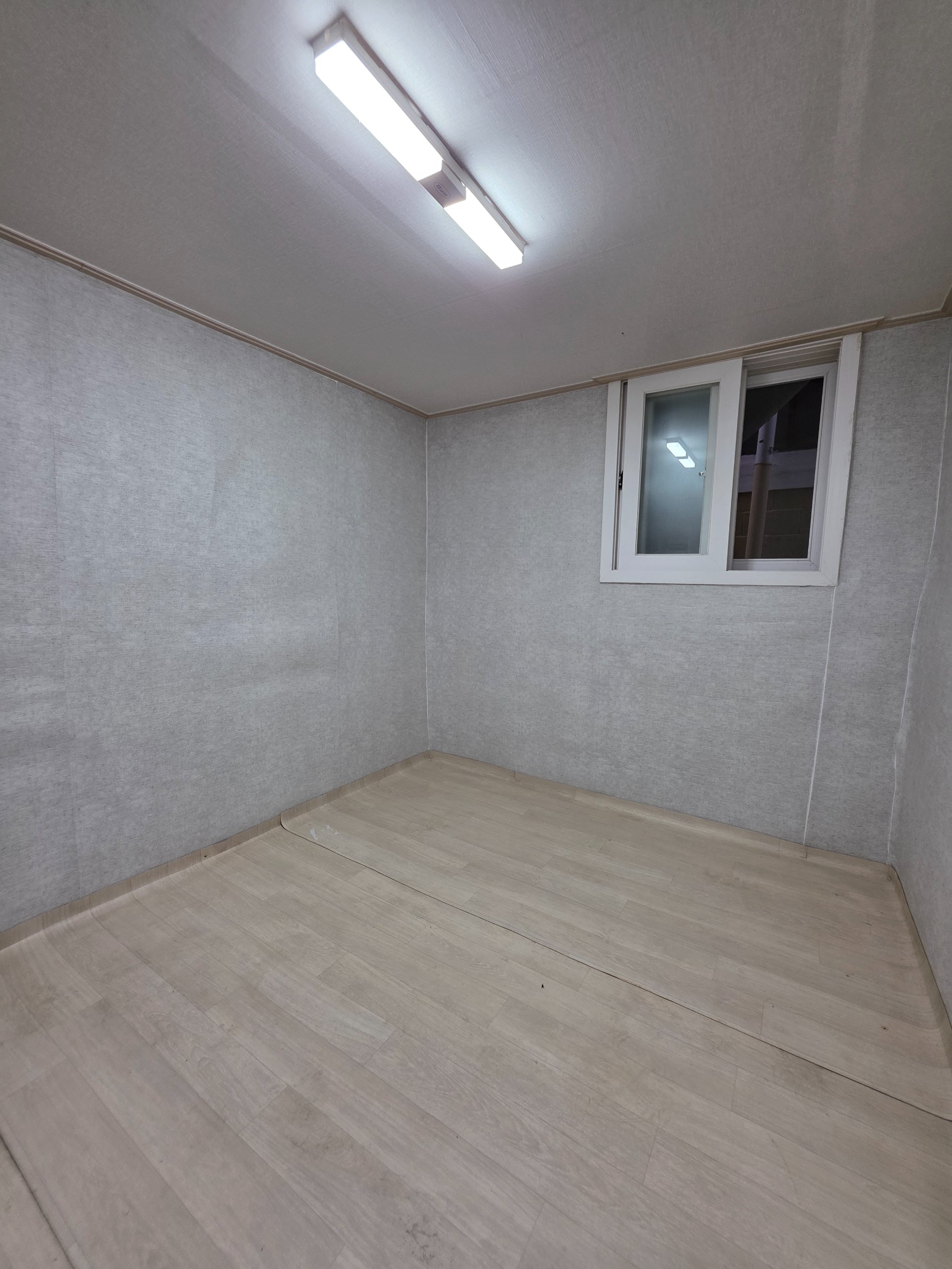Post image 9